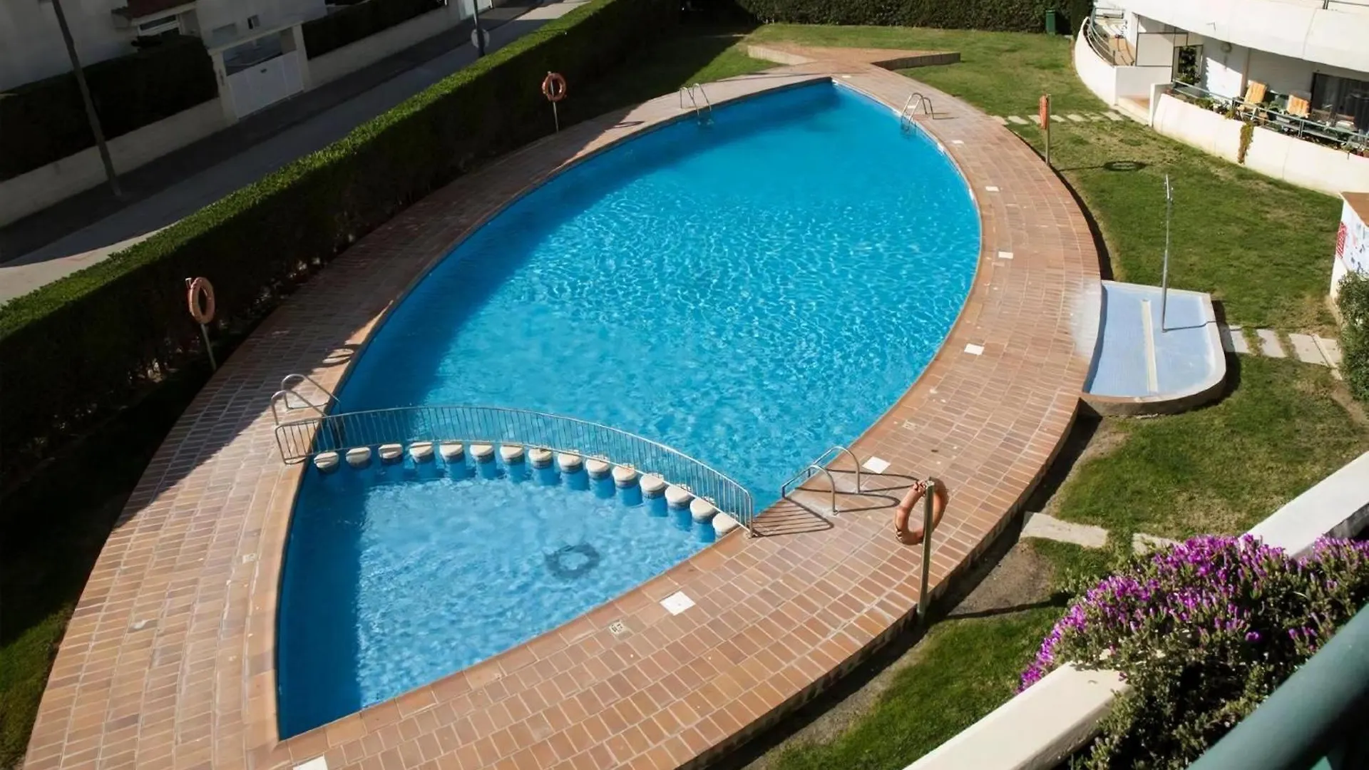 Апартаменты Ferienwohnung Medallot Plus Direkt Am Strand Л'Эстартит